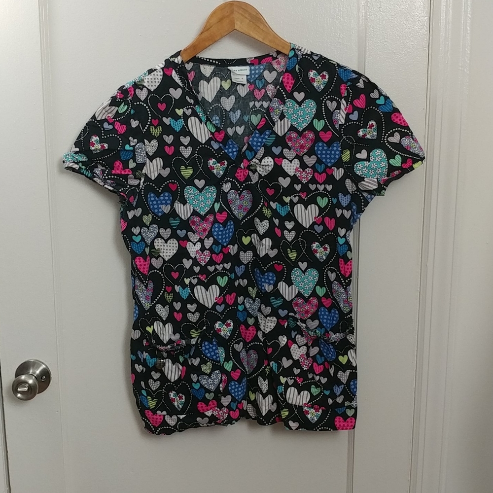 Scrub top